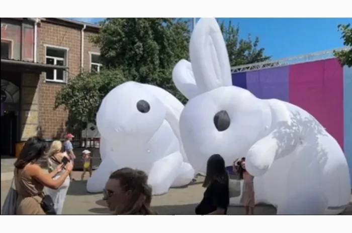 Сценічні Декорації надувні для урочистих подій- фото № 5