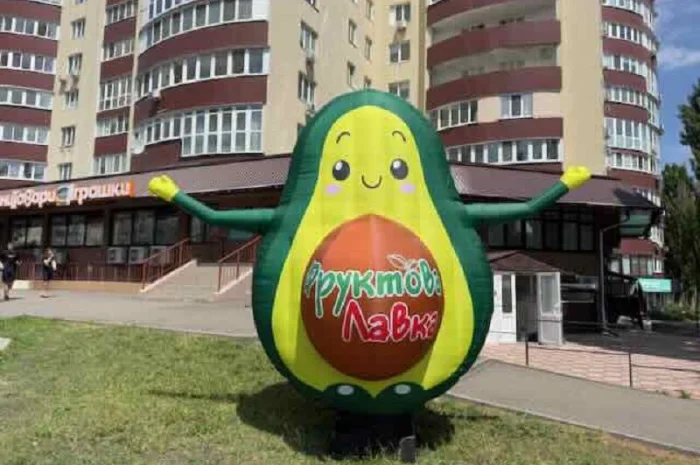 Человечек зазывающий- фото № 4