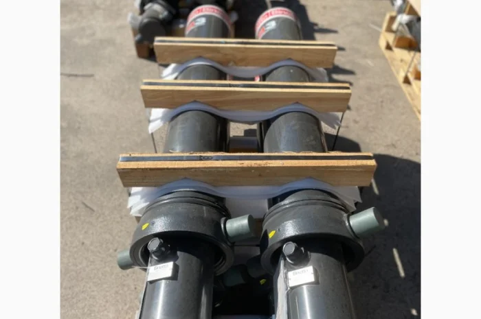 Гидроцилиндр на полуприцеп для самосвала Binotto- фото № 5