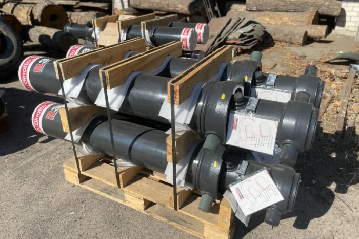 Гидроцилиндр на полуприцеп для самосвала Binotto- фото № 2