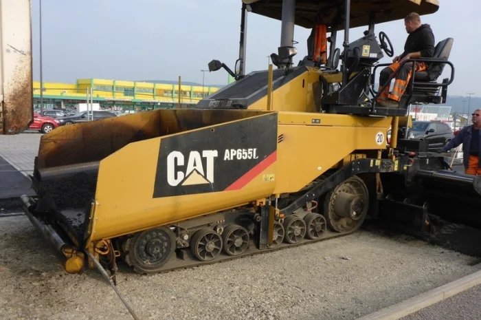 Асфальтоукладчик Caterpillar AP655D в продаже- фото № 12