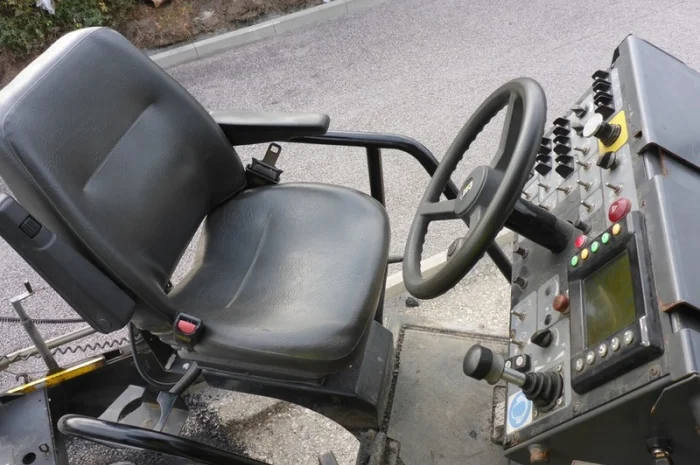 Асфальтоукладчик Caterpillar AP655D в продаже- фото № 14