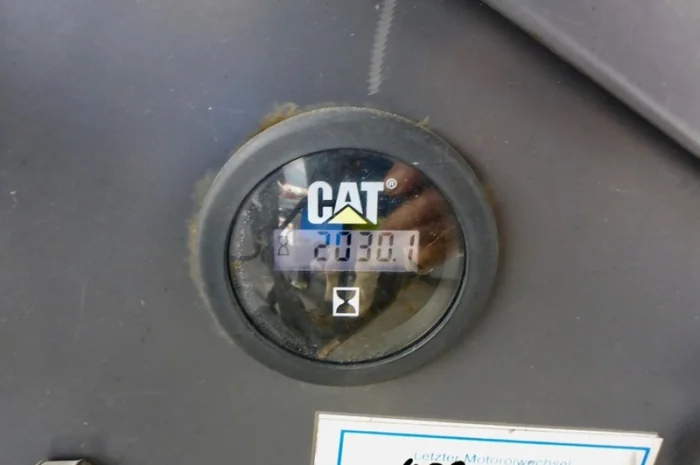 Асфальтоукладчик Caterpillar AP655D в продаже- фото № 6