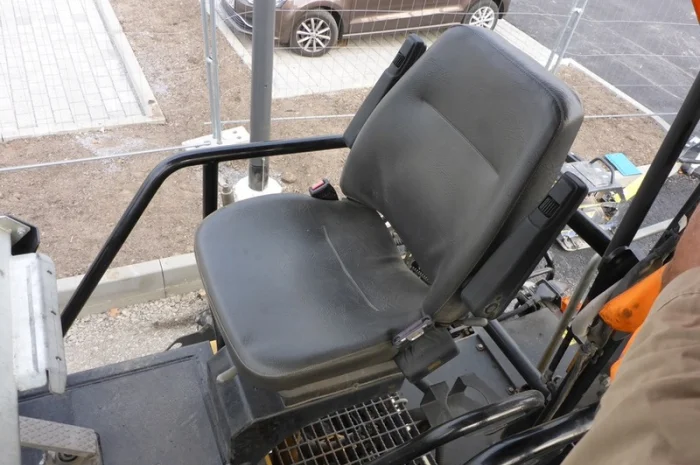 Асфальтоукладчик Caterpillar AP655D в продаже- фото № 7