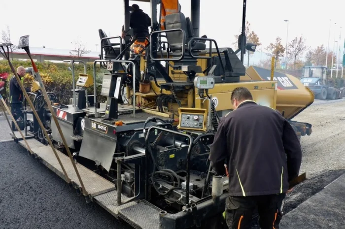 Асфальтоукладчик Caterpillar AP655D в продаже- фото № 8