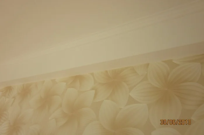 Поклейка виниловых обоев- фото № 1