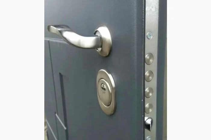 Ремонт входных дверей- фото № 1