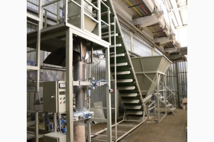 Полуавтоматическое оборудование для упаковки, фасовки пеллет- фото № 1