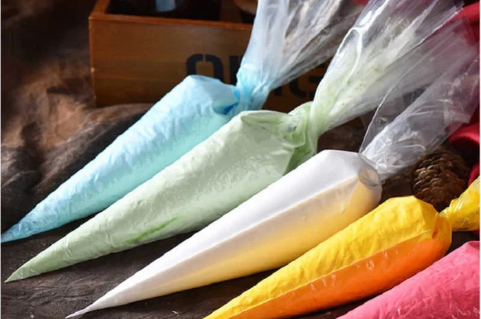 Оборудование для изготовления изделий криволинейной формы из пленки: бахил, перчаток и т.д- фото № 5