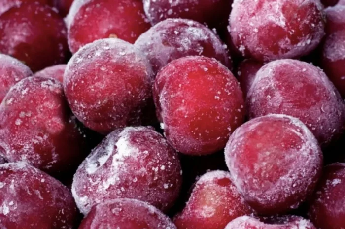Куплю вишню заморожену з кістою- фото № 1