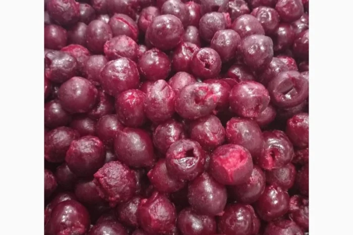 Продам заморожену вишню з кісткою та без, від 1 тони- фото № 1
