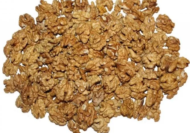 Закуповую чищений волоський горіх в асортименті- фото № 1