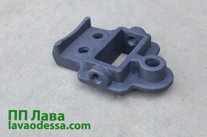 Кронштейн ПТУ 05.319 з прямокутним отвором, литий за випалюваною моделлю (ПЛН 3-35)- фото № 2