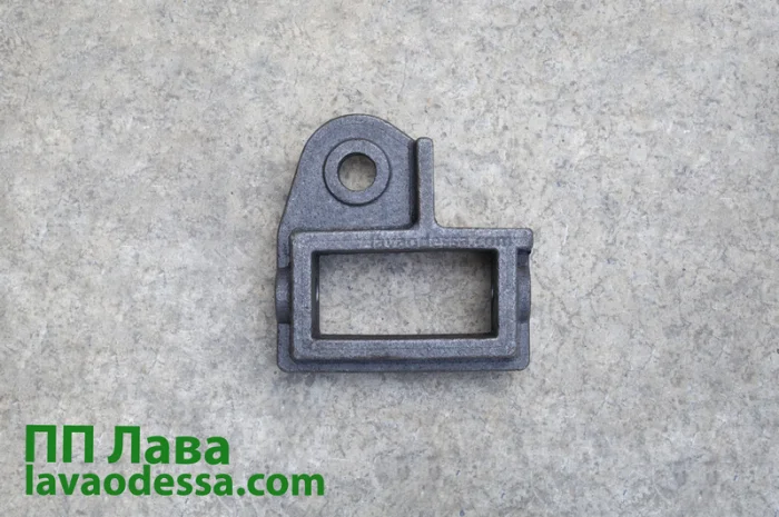 Кронштейн на плуг ПЛН 01.316 лівий литий по випалюваній моделі, прямокутний отвір- фото № 1