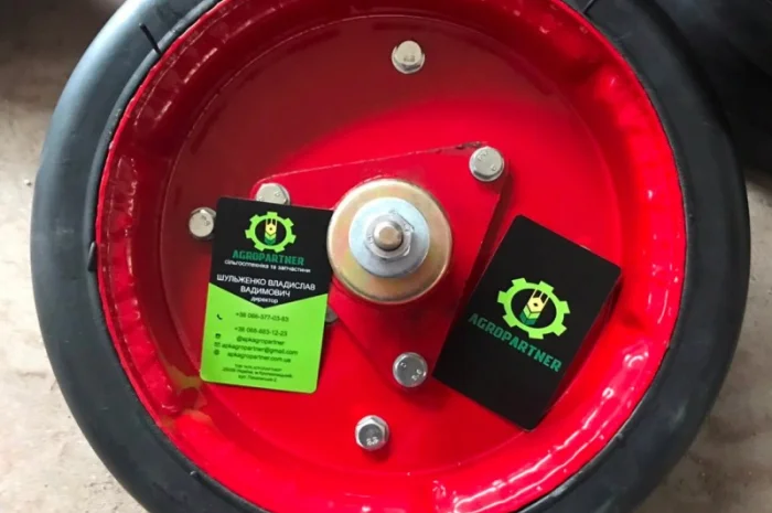 Колесо КРН 46.090-Т с бандажом атмосферного давления- фото № 1