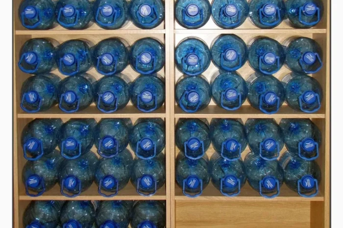 Бутылки. Баклашки. Баллоны пластиковые. 6 и 10 литров. ПЭТ тара- фото № 1