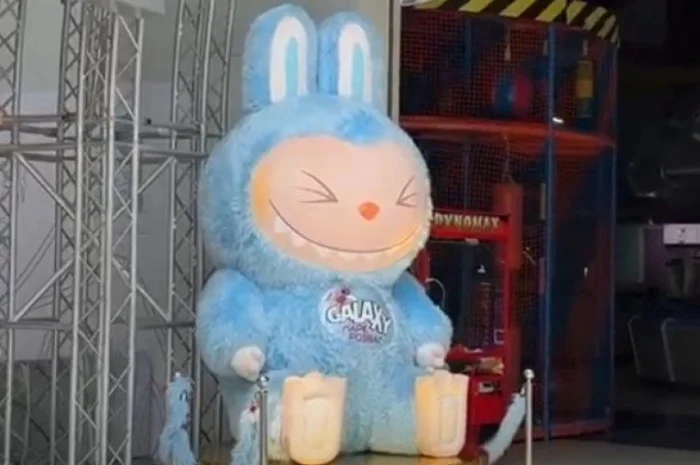 Лабубу надувной 5 м для создания образа компании увеличения продаж- фото № 4