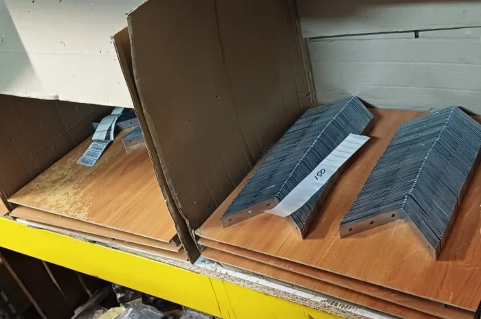 Универсальный оцинкованный уголок с ребром жесткости 145×145×95- фото № 13