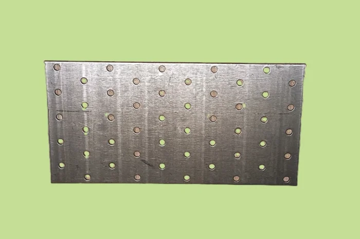 Монтажная пластина 100×200×2 мм для строительства- фото № 1