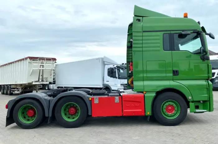 Тривісний тягач TGX 2015 року- фото № 4