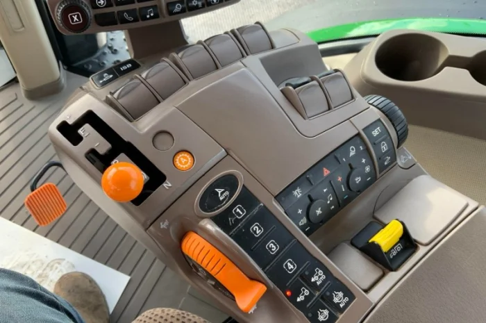 Трактор John Deere 8270 R 2014 р- фото № 13