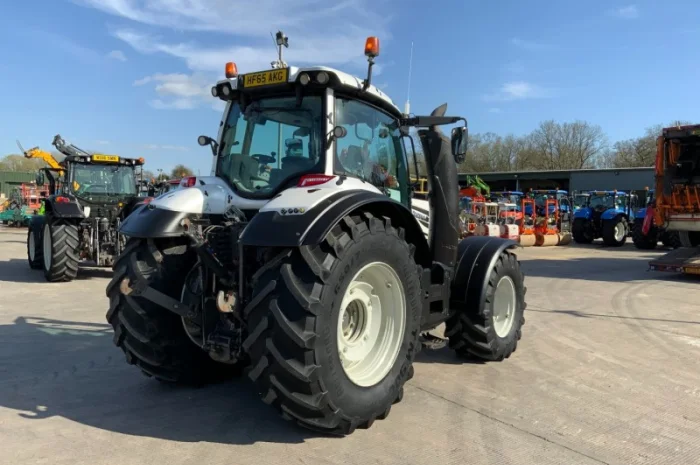 Valtra T234 Versu Twin Trac 2015 р- фото № 3
