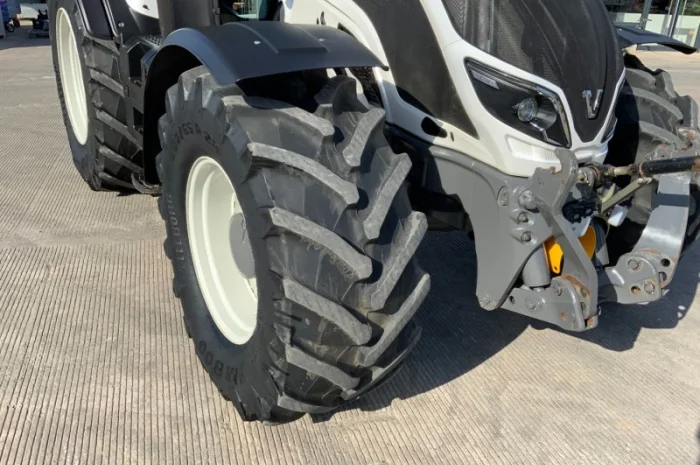 Valtra T234 Versu Twin Trac 2015 р- фото № 6
