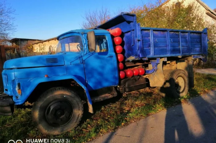 Самосвал ЗИЛ ММЗ 554 ЗИЛ самосвал колхозник. Бровары- фото № 1