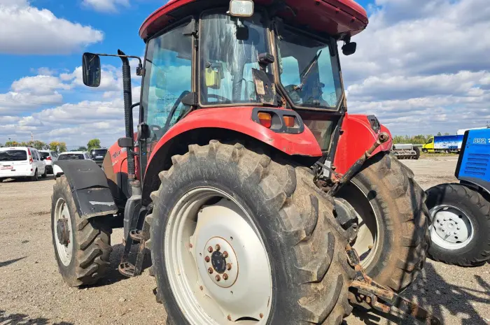 Трактор Case IH  110 JX- фото № 6